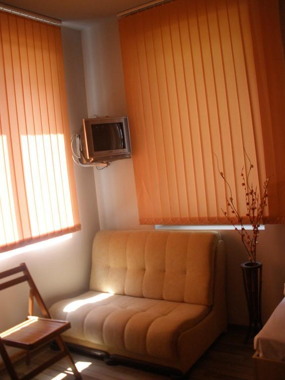 פלבן Comfort Guest Rooms מראה חיצוני תמונה